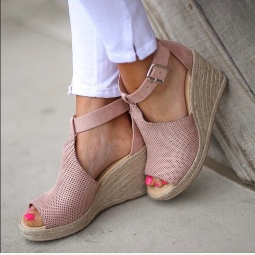 Dusty maybe wedges